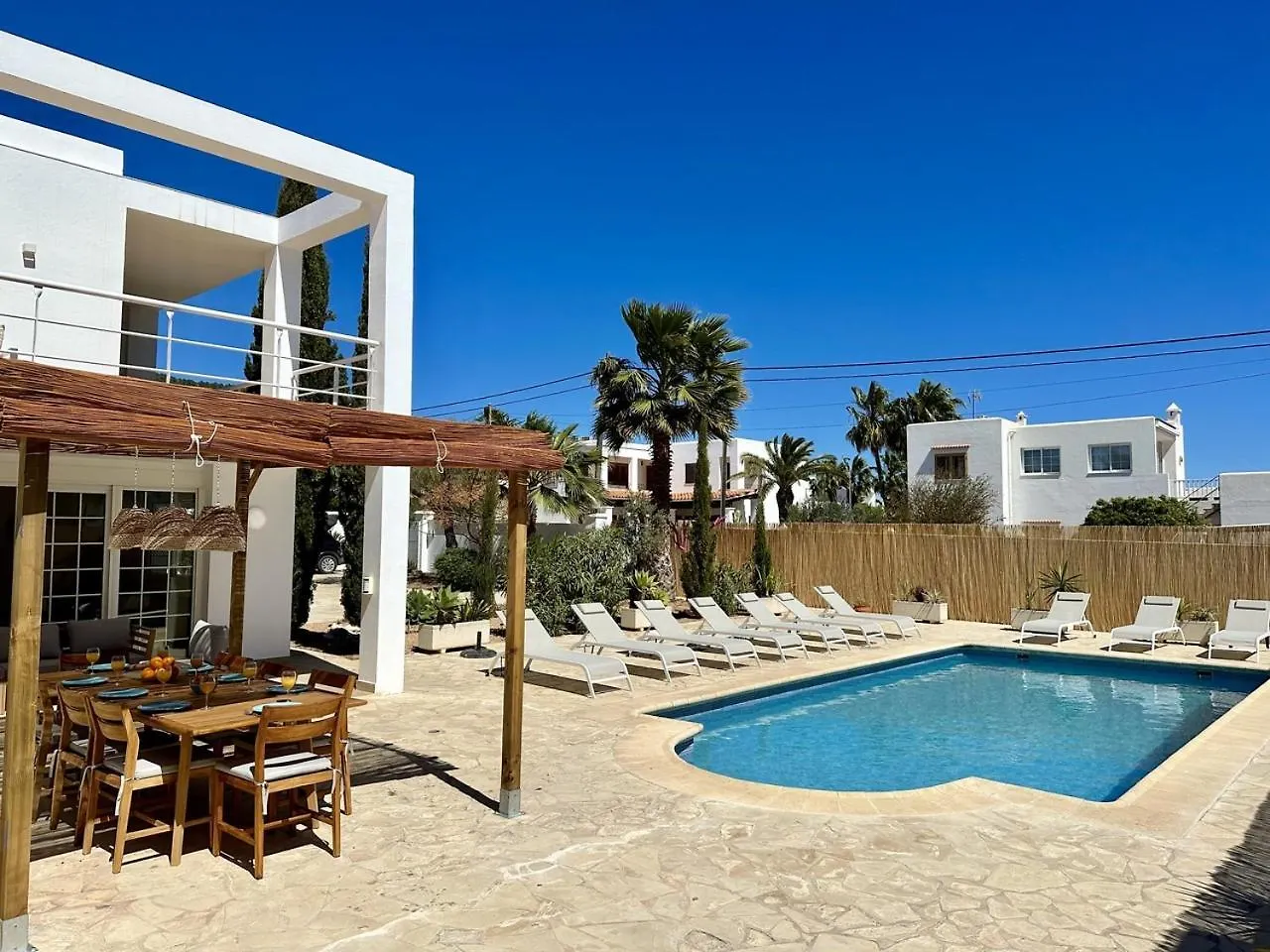 Villa In Playa Den Bossa, 5 Min Supermarketbbq Sant Jordi de ses Salines