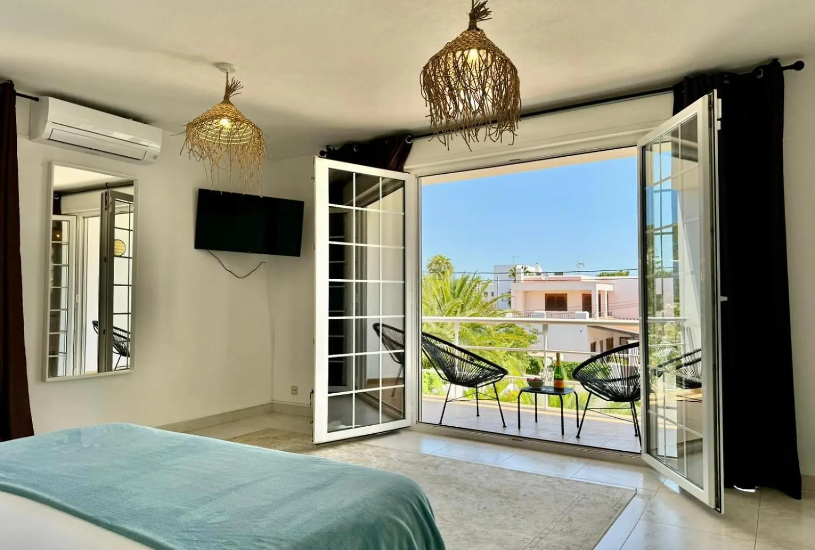 Villa In Playa Den Bossa, 5 Min Supermarketbbq Sant Jordi de ses Salines